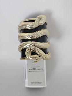New Bath And Body Works Halloween shimmery black & gold snake wallflower plug in