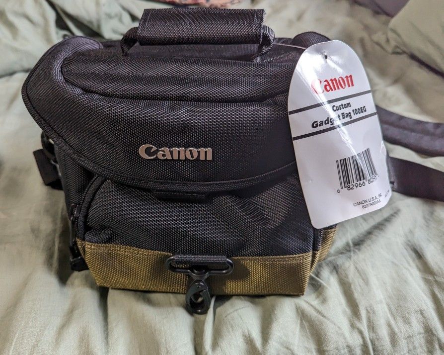 Canon Custom Gadget Bag 100EG New With Tags