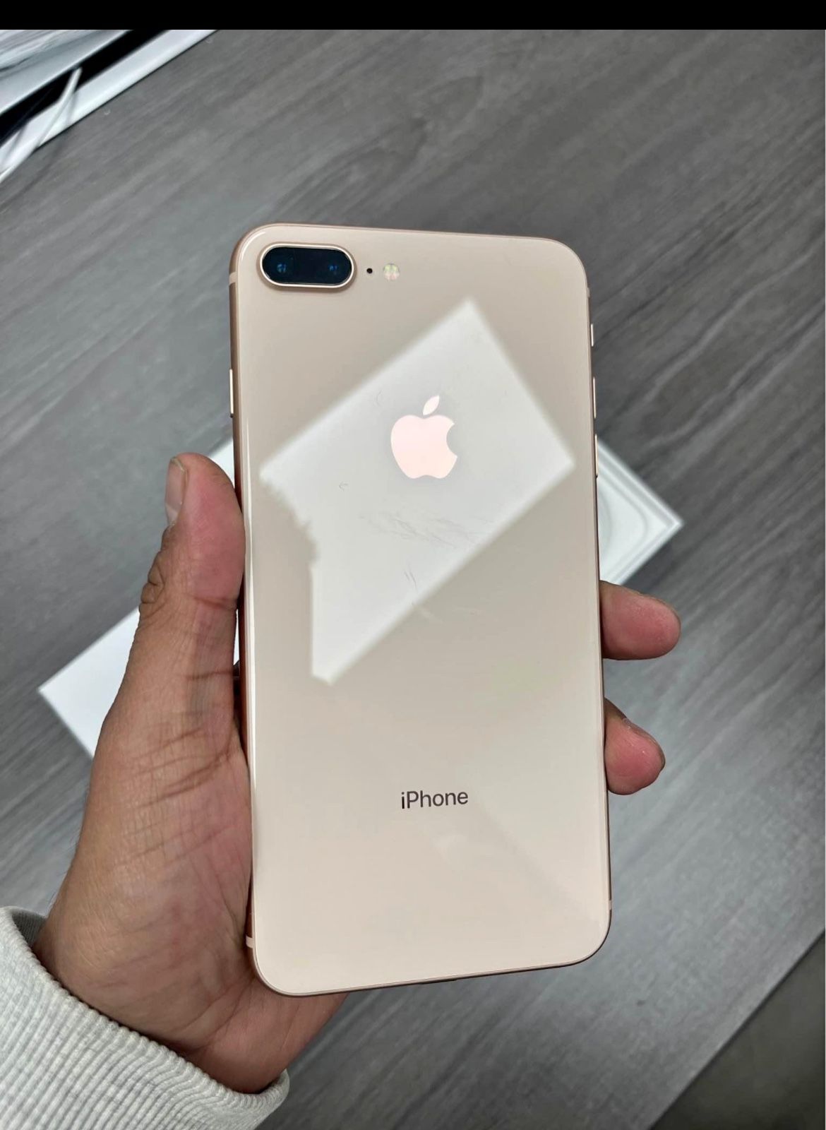 Apple iPhone 8 Plus