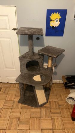 Cat Tower 5 Levels (has scratchers)