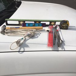 A-24”INCH MAYES LEVEL A 9” INCH MAGNETIC LEVEL A 16OZ BALL PEIN HAMMER 6-JIGSAW BLADES A 12’foot  CORD  AND STANLEY FATMAX 25’FOOT TAPE MEASURE $25.00