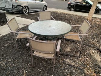 Patio Set Of 4 Chairs And 1 Table