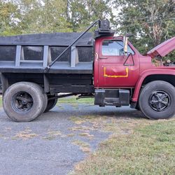 1980 C60 Single Axle 2 Ton Dump Truck 