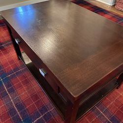 Coffee Table Beautiful Condition 