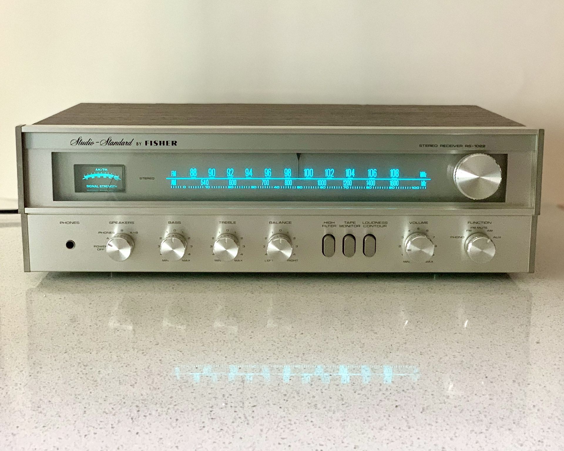 Fisher Studio Standard RS-1022 Stereo Receiver (Made in Japan)