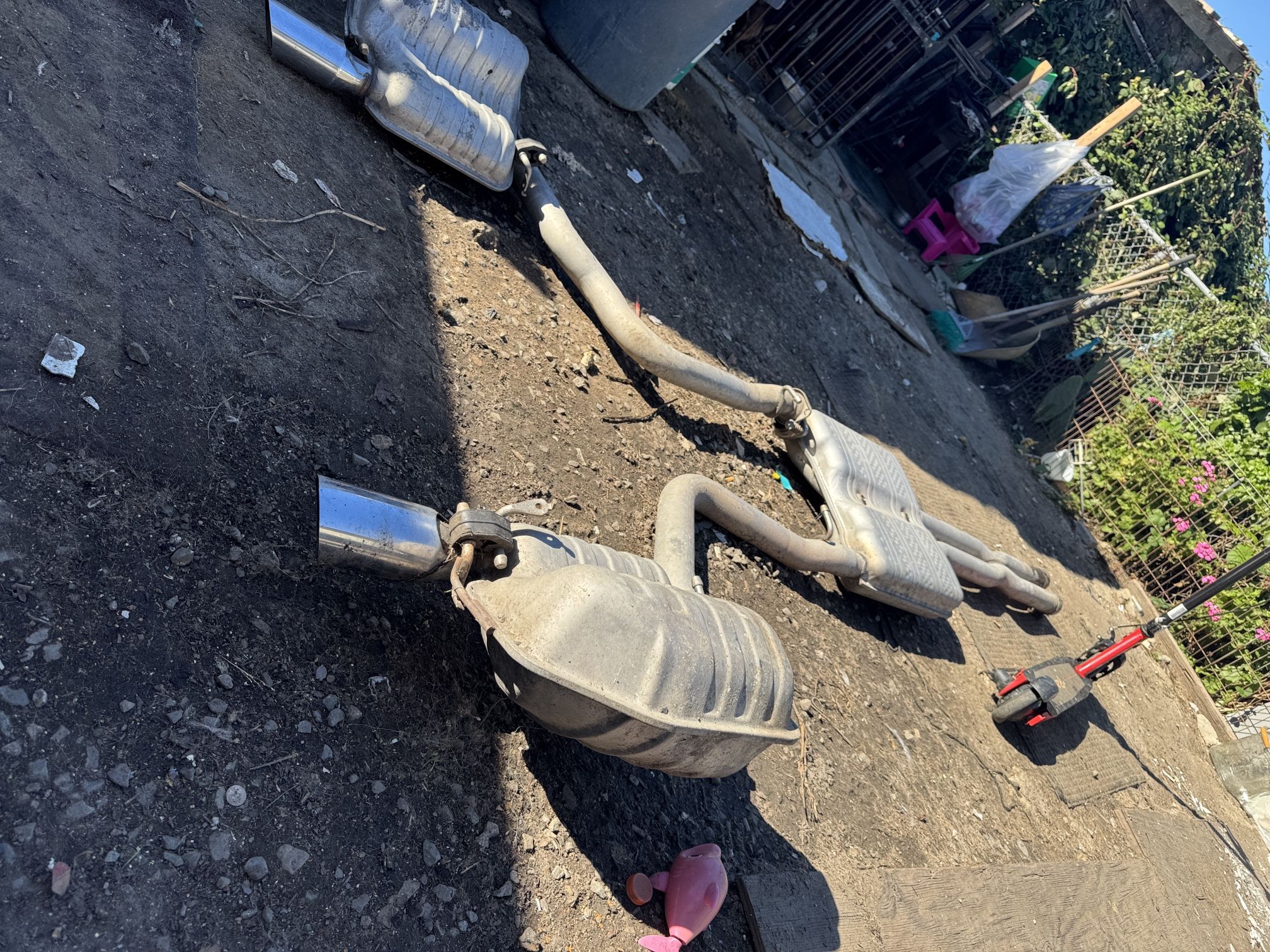 Stock exhaust Chrysler 300 srt 2007