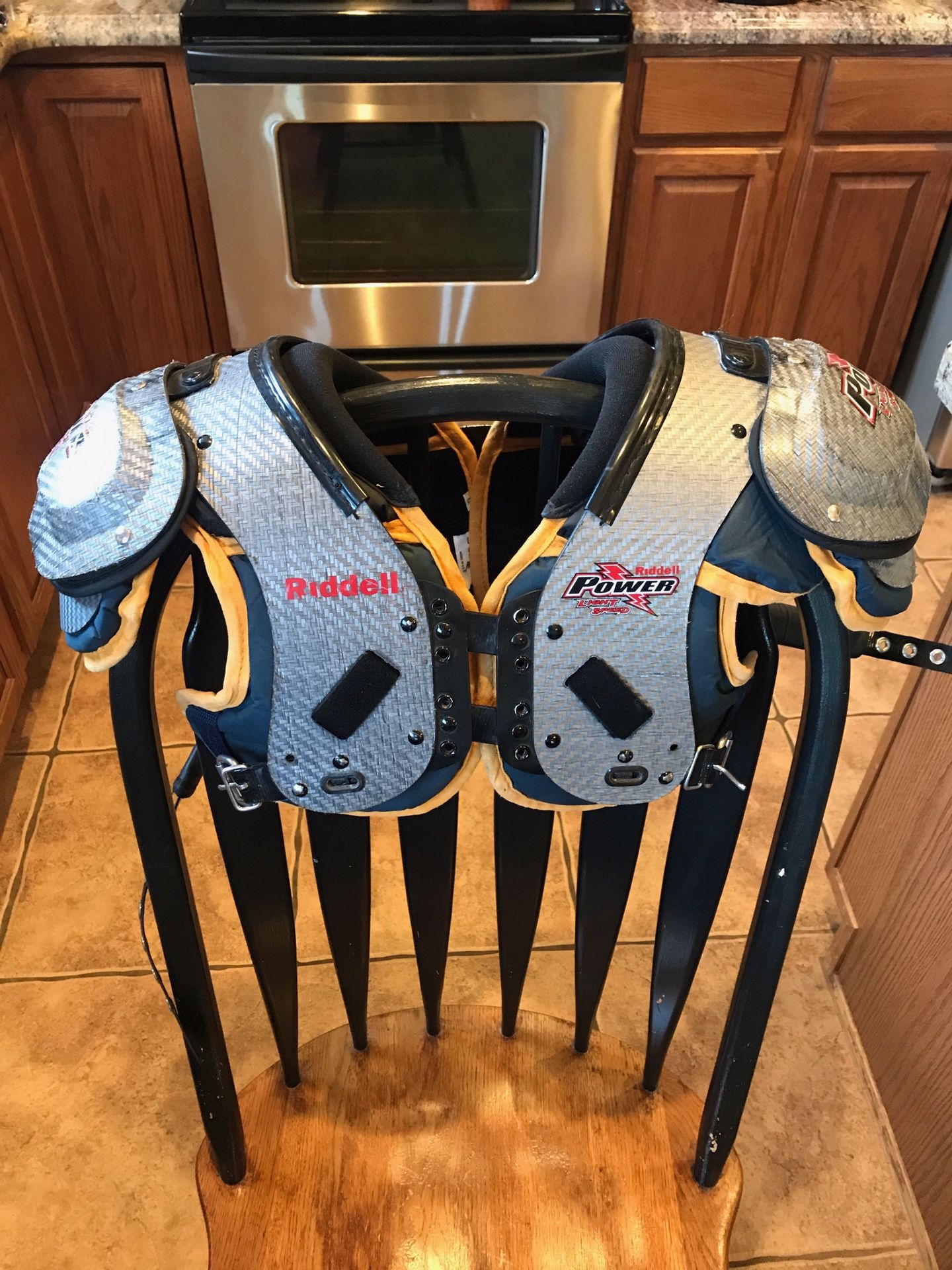 Riddell CLS Custom shoulder pads w/rib belt QB/WR/DB TOP OF THE LINE!!