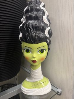 Bride of Frankenstein  & Frankenstein  statue