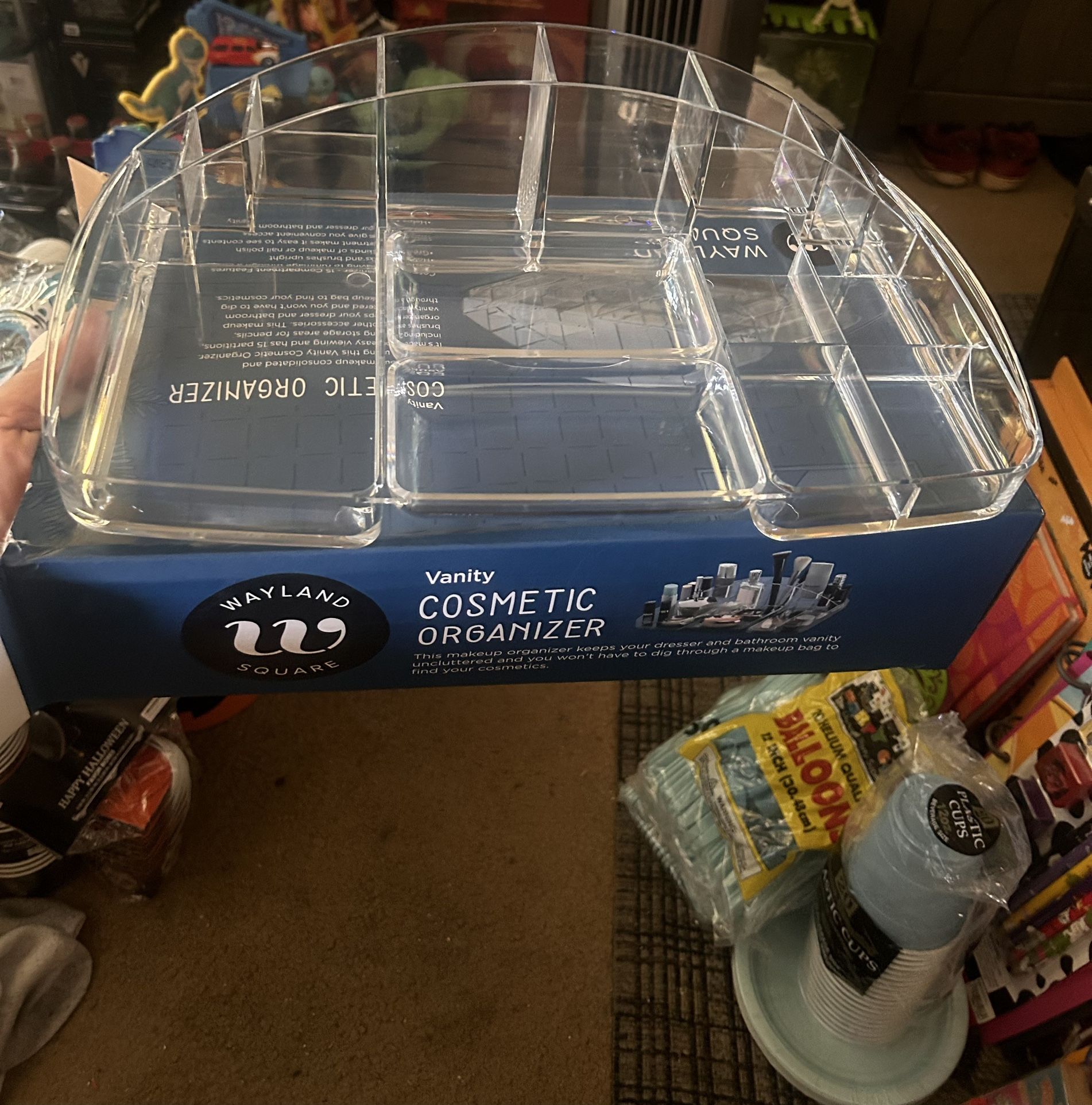 COSMETIC ORGANIZER