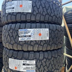 285/70R17 New Toyo RT Trail Tires