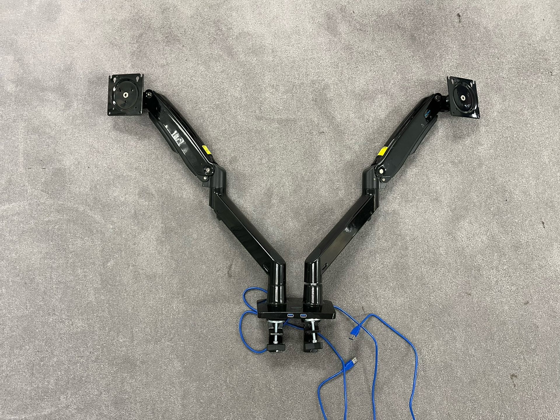 Dual Monitor Arm Mount