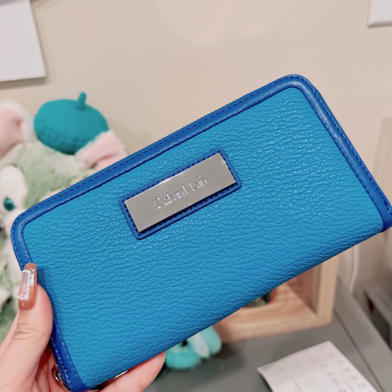 Calvin Klein women blue leather zipper wallet /NWT