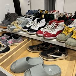 NIKE, YEEZY, NEW BALANCE, JORDAN, TRAVIS SCOTT, AIR MAX, VANS
