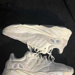 Yeezy 700 Analog Size 14