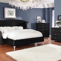 Brand New 4PC Black Tufted Upholstered Bedroom Set