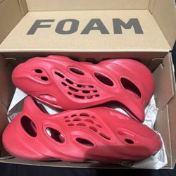 Yeezy Foam Runner 
