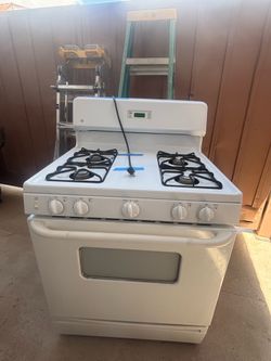 Gas stove