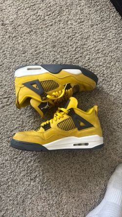 Jordan 4 lightning