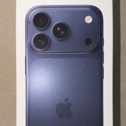 17 PRO 256gb DEEP BLUE