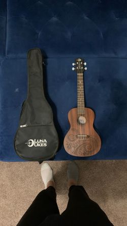 Luna Ukes Mahogany Concert Ukelele 