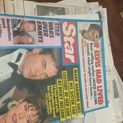 Old News Papers  And Magazines 