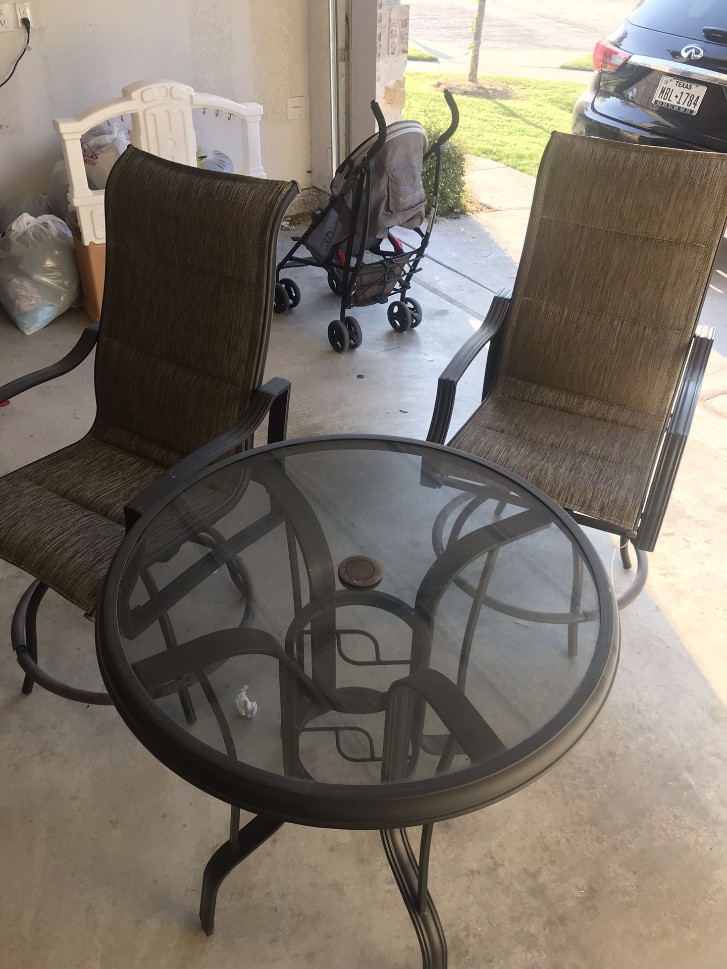 Patio Furniture | Table & 2 Chairs