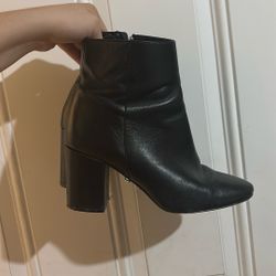 Black Boots