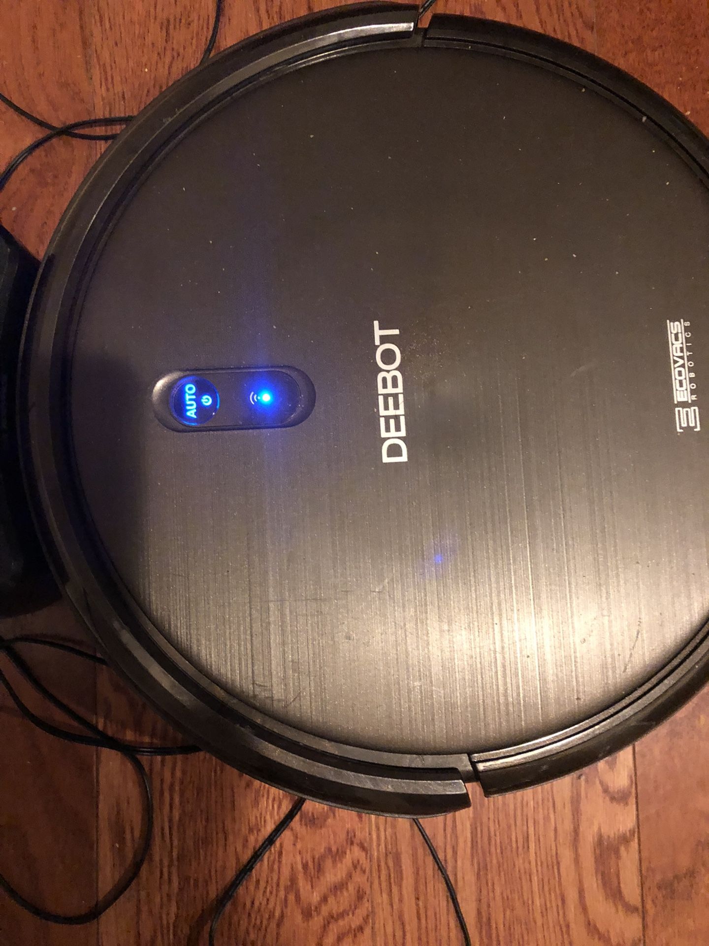Ecovacs DEEBOT N79 Robot Vacuum EE Model #: DN622
