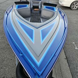  1990 commander open bow 21 ft boat 