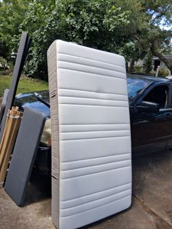 Twin size bed
