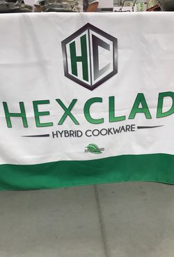 Houston, Texas - Hexclad 7-Piece Cookware Set Demo at Costco 
