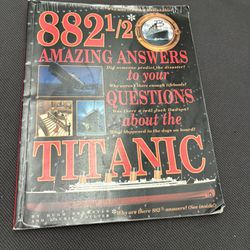  882 1/2 Amazing Answers to your Questions the Titanic Paperback Book