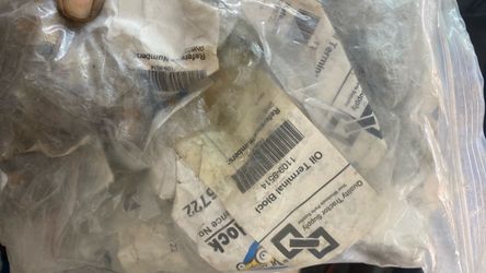 Oil Terminal Block – Part 1109-9514 bulk