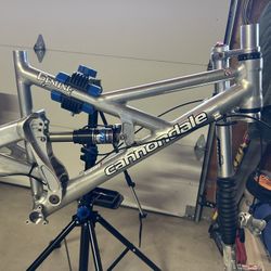 Cannondale Gemini Frame Downhill Mtb Mountain Bike Freeride Enduro Mtn Bicycle