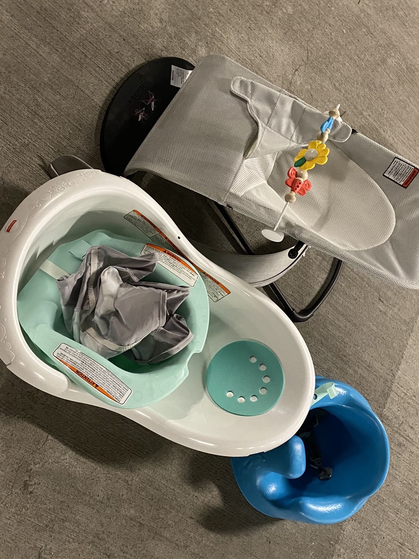 Mildly Used Newborn Baby Childrens/Kids Items, *FREE* — Rocker, Seat, Clothes