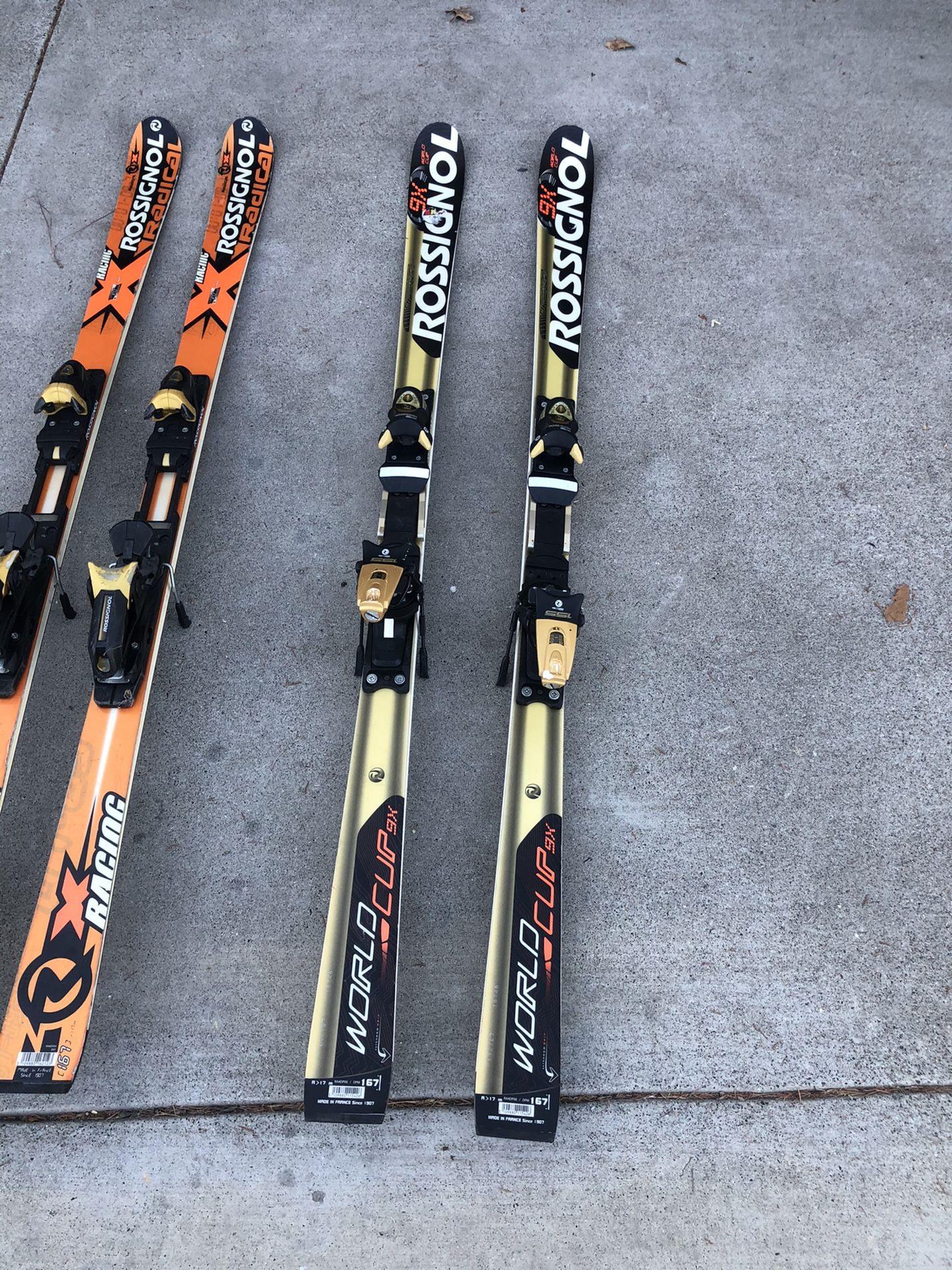 Rossignol skies