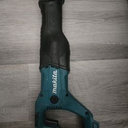 Makita XRJ04