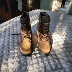   Women's  Wolverine  Boots Size 6m