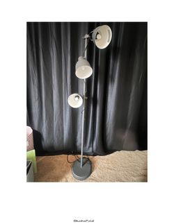 Floor Lamp with 3 Spotlights