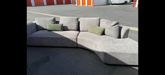 9’ Couch