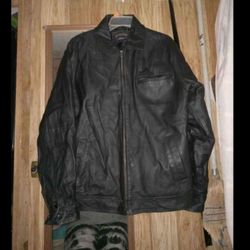 Shaver Lake Men Leather Jacket Size Med.