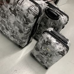 Amelia Earhart Luggage Set