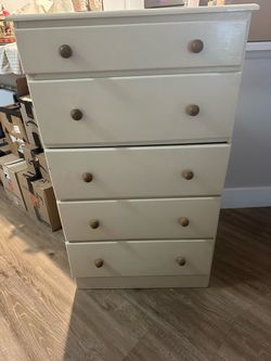 Kids dresser