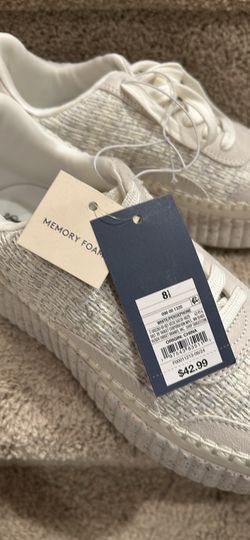 NWT Shoes Memory Foam Size 8.5 M