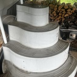 Wedding Cake Pool Steps