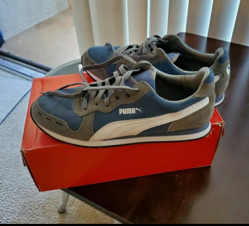 Mens size 10 3 pairs of shoes puma, vans and aldo