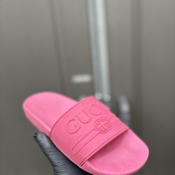 Gucci Pink Rubber Logo Slide Sandals Size 36 Size 5.5-6 Women’s