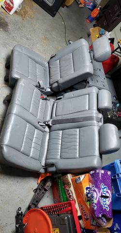 Toyota landcruiser seats
