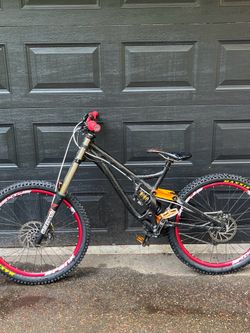 Canfield Brothers Jedi DH Mountain Bike 27.5