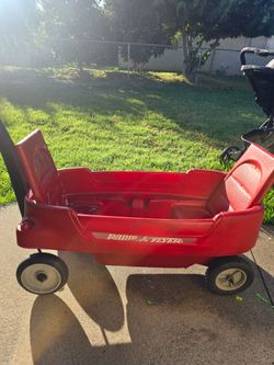 Radio flyer wagon